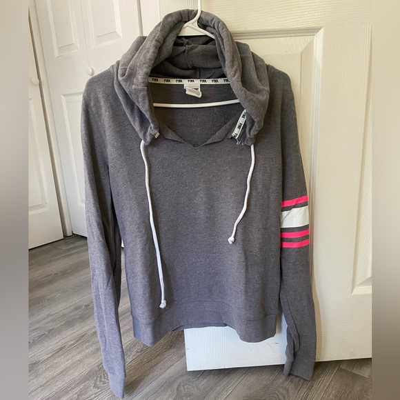 Victoria’s Secret PINK, size M, grey sweatshirt - Picture 1 of 3